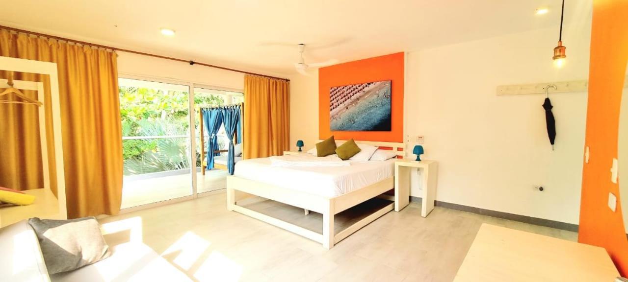 Blue Mango Beach Hotel Guachaca Bagian luar foto