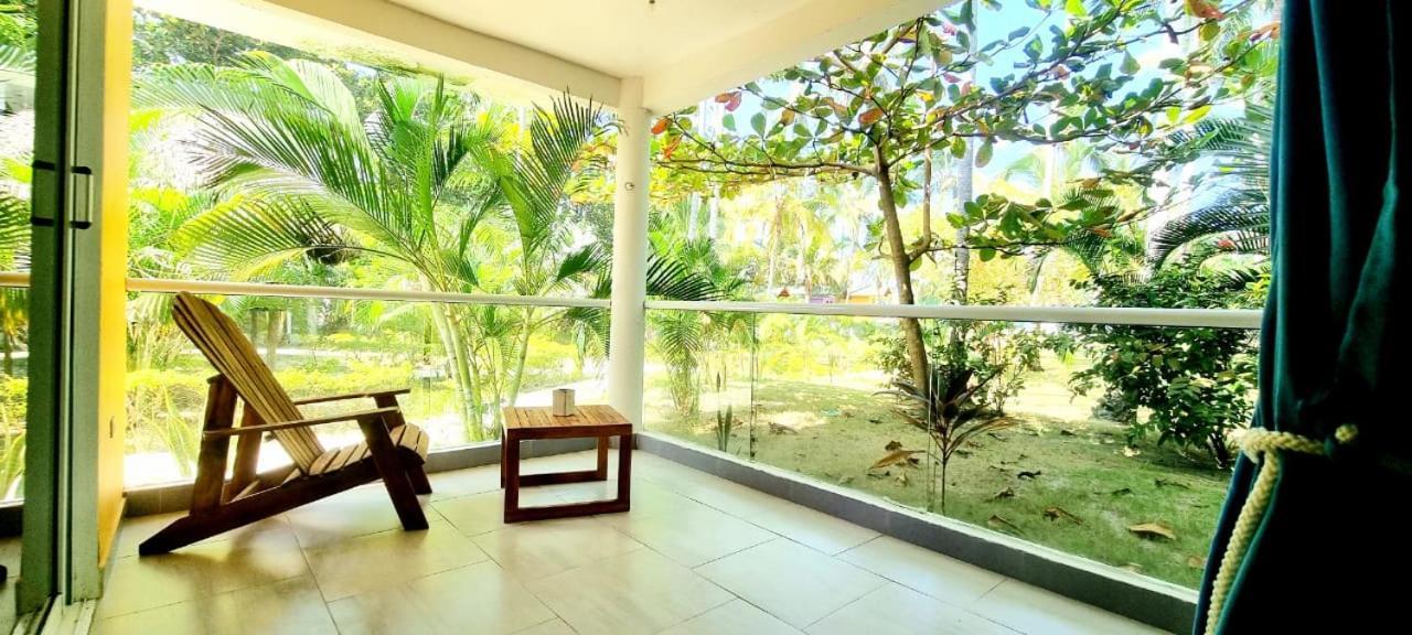 Blue Mango Beach Hotel Guachaca Bagian luar foto